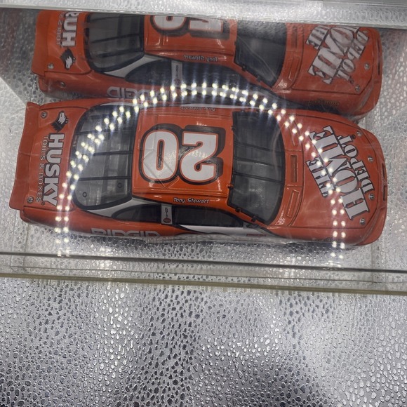 NASCAR 2000 1:24 Diecast Car Tony Stewart #20 Home Depot Collectible Edition - Picture 3 of 13